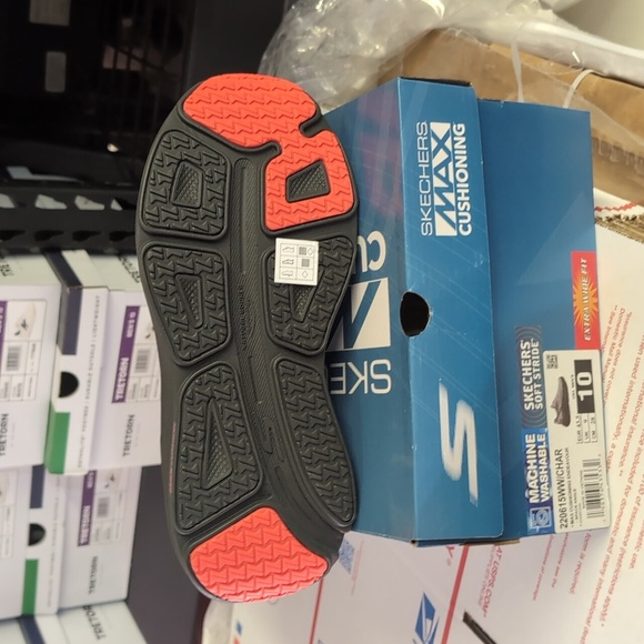 Skechers Gray and Black Max Cushioning Sneakers Extra Wide Fit - Picture 4 of 4